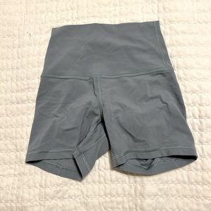 Lululemon align high rise short 4in in blue cast size 2